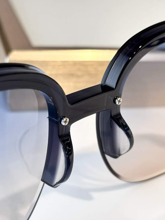 Picture of Gucci Sunglasses _SKUfw79683639fw